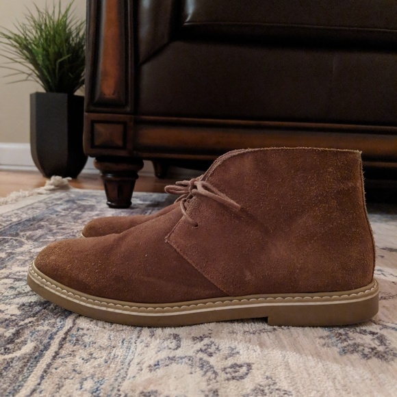 gap chukka boots
